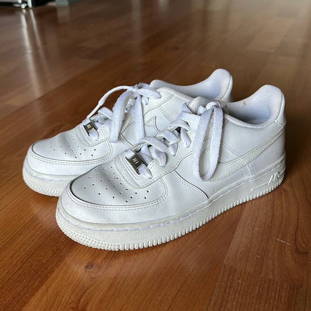 White Nike AF1